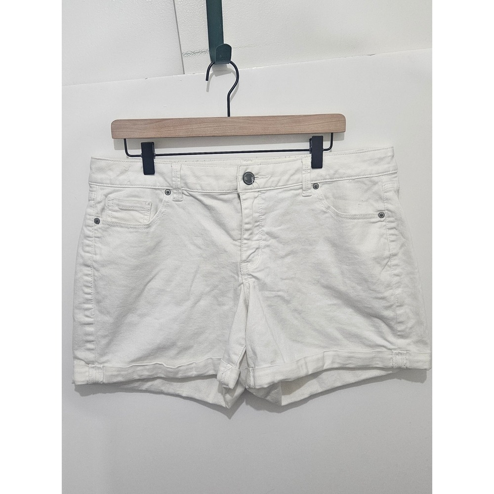 Lane Bryant White Denim Cuffed Shorts Size 16 Stretch Cotton Five Pocket